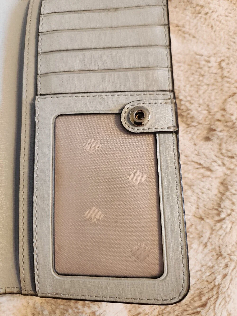 Kate Spade New York Off White / Cream Leather Wallet, Card Cash Coin Slots EUC